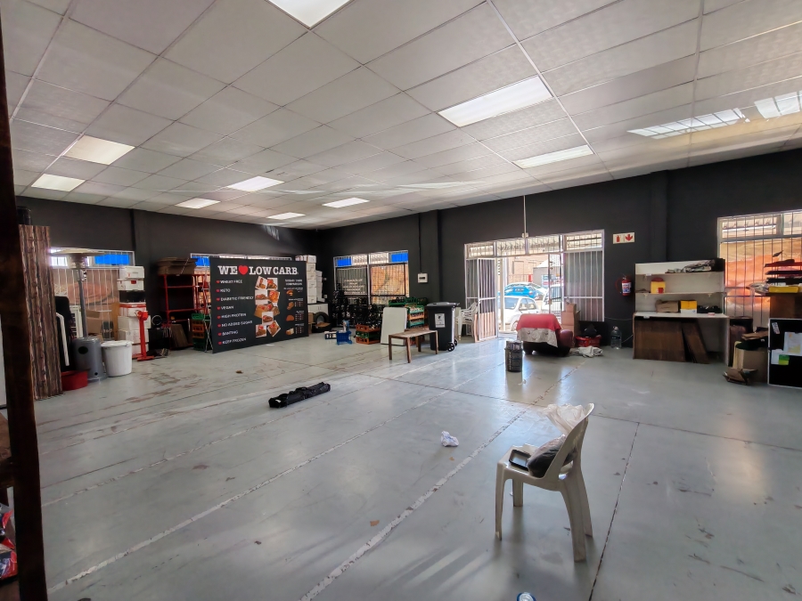 To Let commercial Property for Rent in Gants Plaza Western Cape